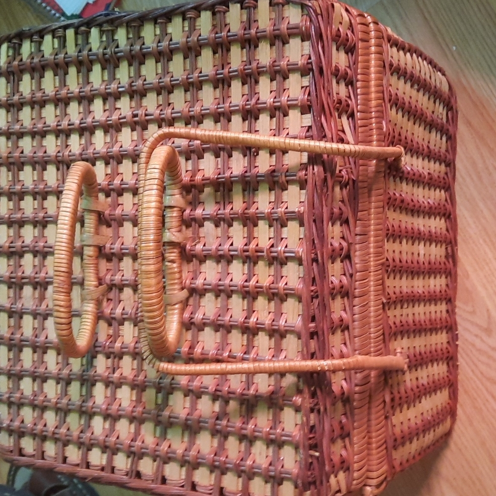 Vintage Picnic Basket